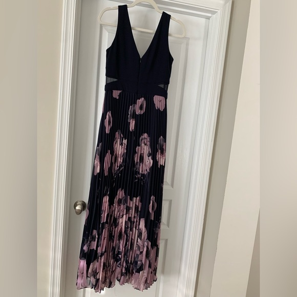 Size 10 petite women’s navy floral long dress - Picture 1 of 2